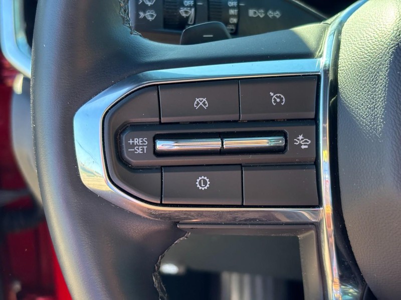 GMC Terrain Vehicle Full-screen Gallery Image 17