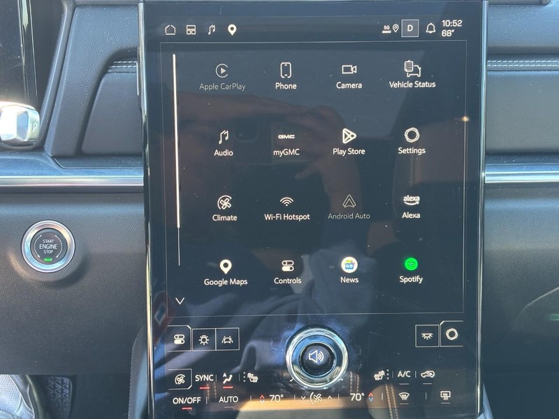 GMC Terrain Vehicle Full-screen Gallery Image 20