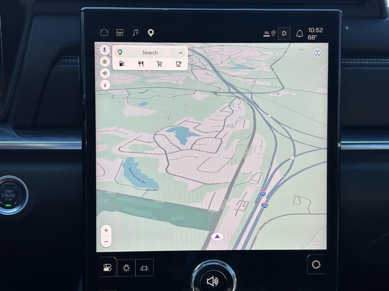 GMC Terrain Vehicle Full-screen Gallery Image 21