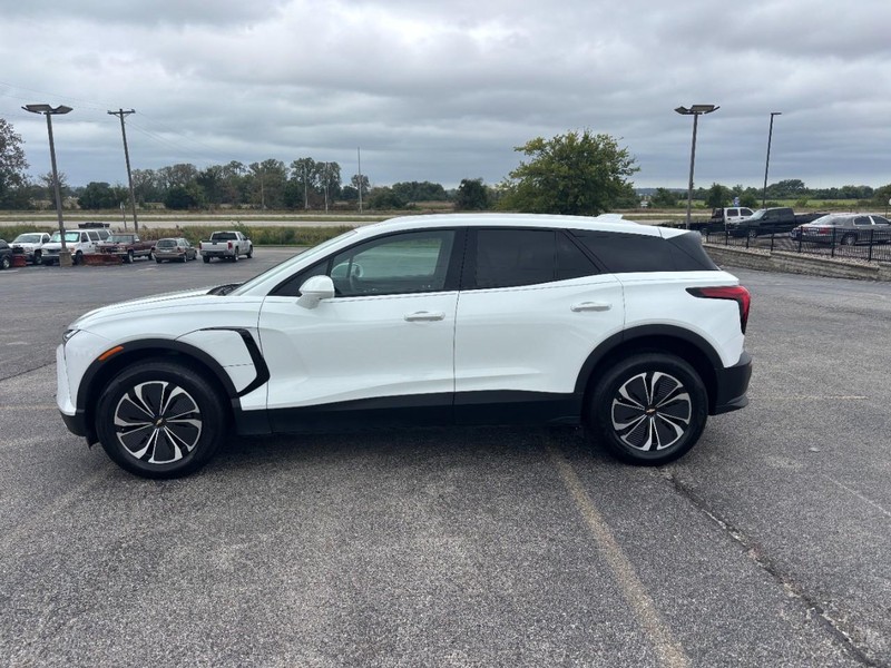 Chevrolet Blazer EV Vehicle Full-screen Gallery Image 02