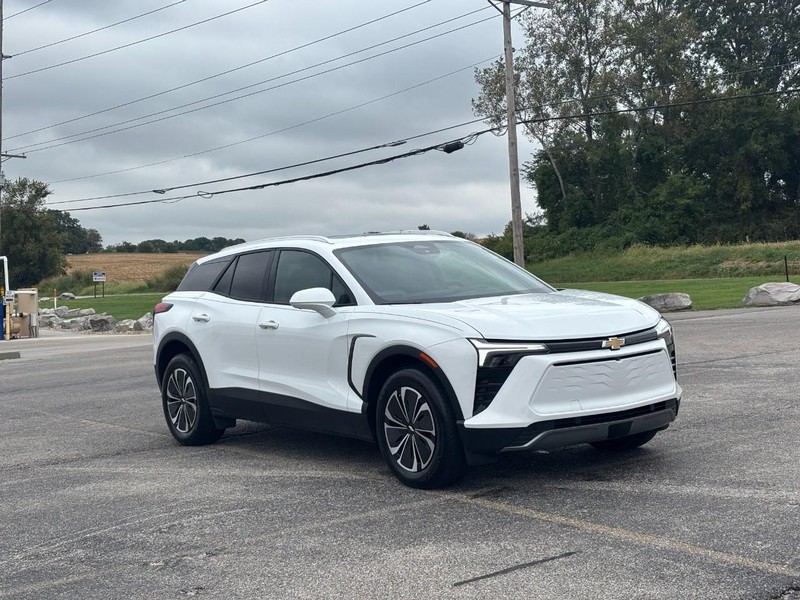 Chevrolet Blazer EV Vehicle Full-screen Gallery Image 07