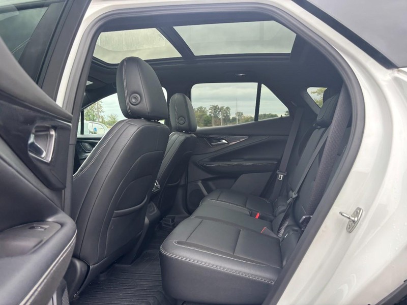 Chevrolet Blazer EV Vehicle Full-screen Gallery Image 10