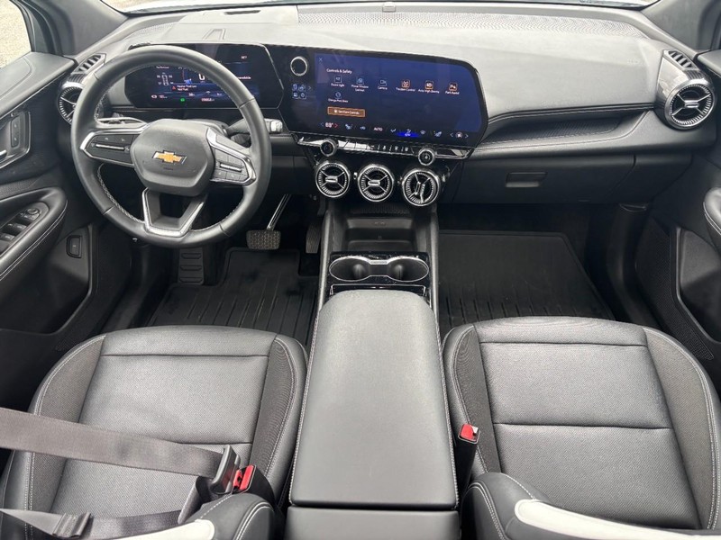 Chevrolet Blazer EV Vehicle Full-screen Gallery Image 11