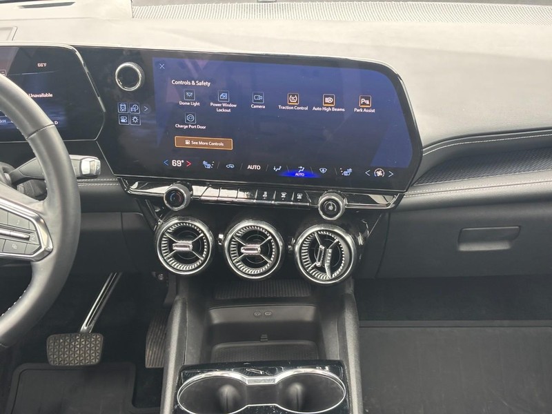 Chevrolet Blazer EV Vehicle Full-screen Gallery Image 13