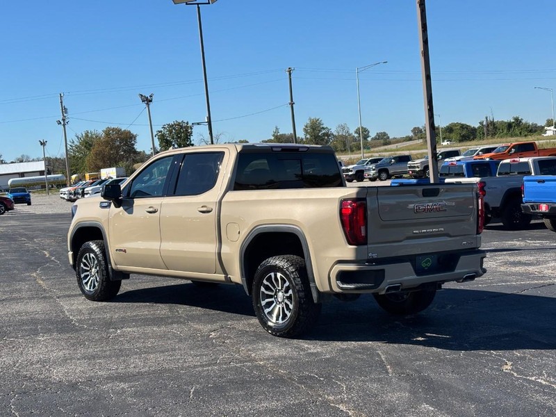 GMC Sierra 1500 Vehicle Full-screen Gallery Image 03