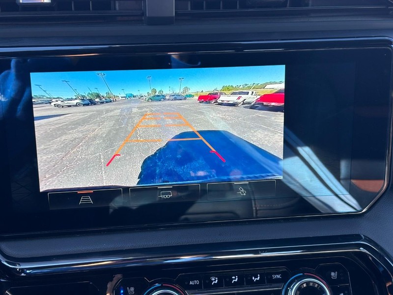 GMC Sierra 1500 Vehicle Full-screen Gallery Image 22