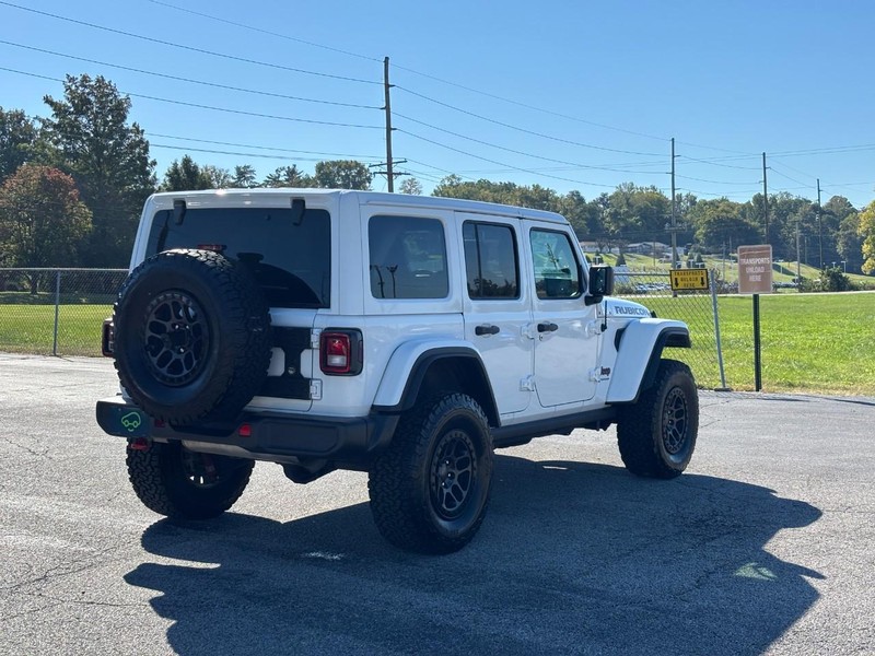 Jeep Wrangler Vehicle Full-screen Gallery Image 05