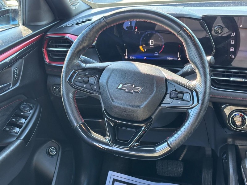 Chevrolet TrailBlazer Vehicle Full-screen Gallery Image 12
