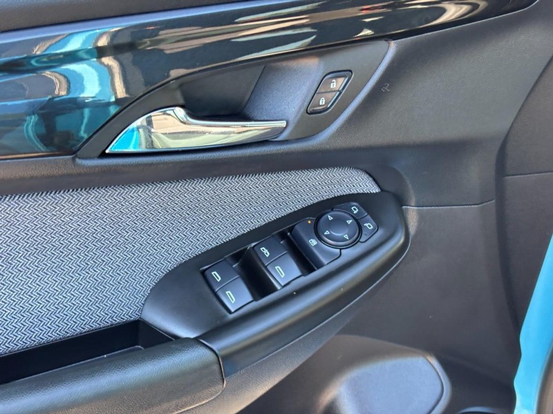 Chevrolet TrailBlazer Vehicle Full-screen Gallery Image 16