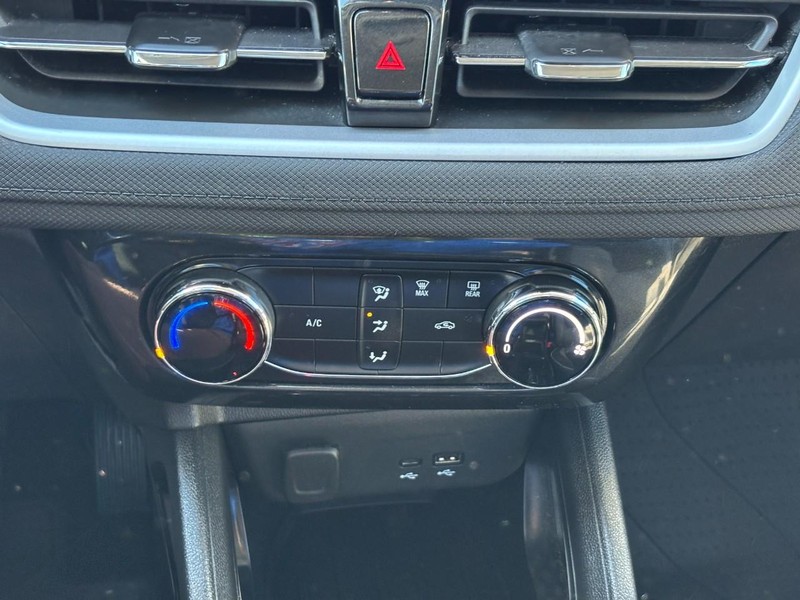 Chevrolet TrailBlazer Vehicle Full-screen Gallery Image 22
