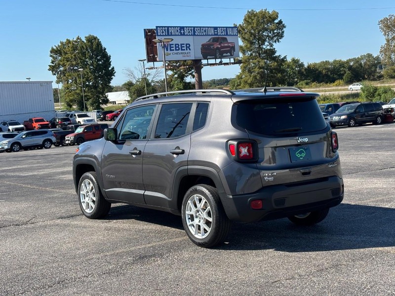 Jeep Renegade Vehicle Full-screen Gallery Image 03