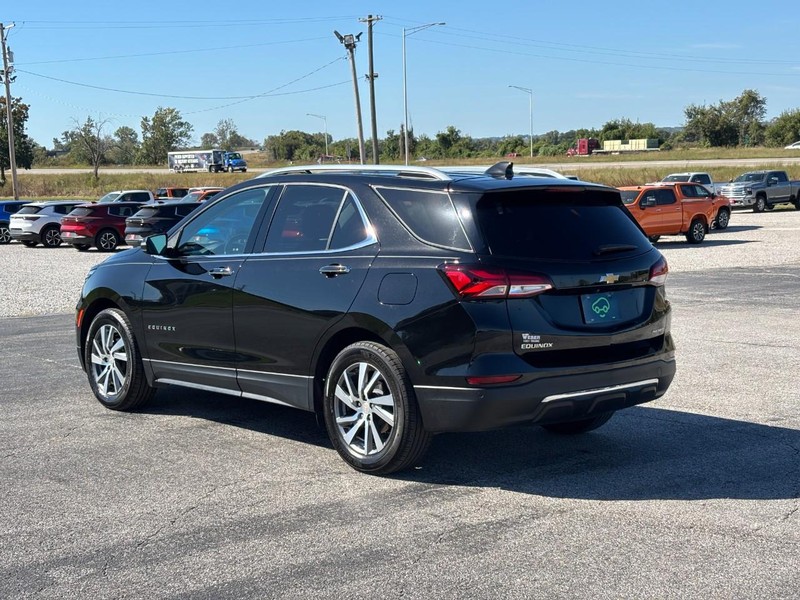 Chevrolet Equinox Vehicle Full-screen Gallery Image 03
