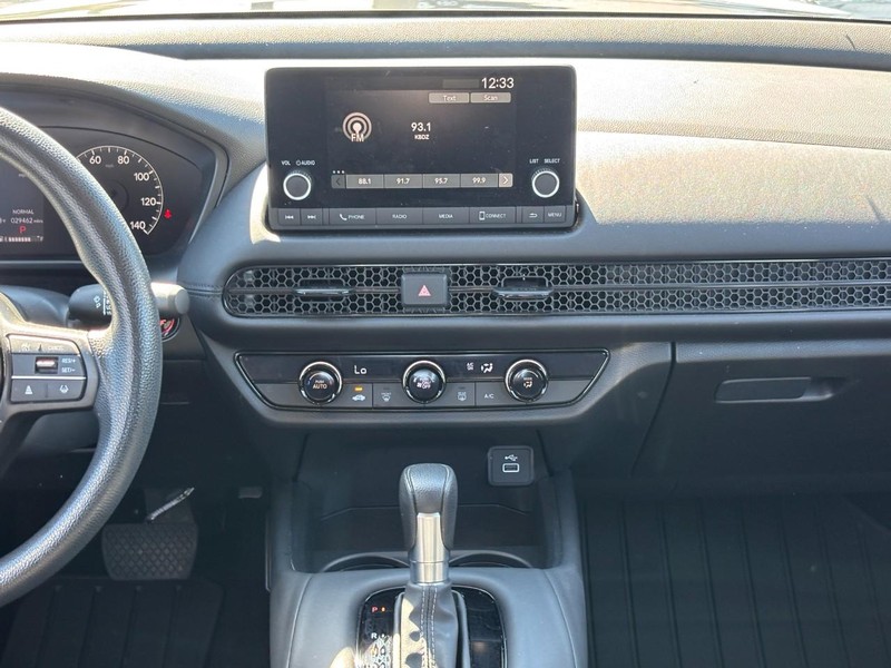 Honda HR-V Vehicle Full-screen Gallery Image 13
