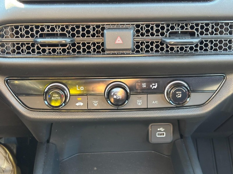 Honda HR-V Vehicle Full-screen Gallery Image 22