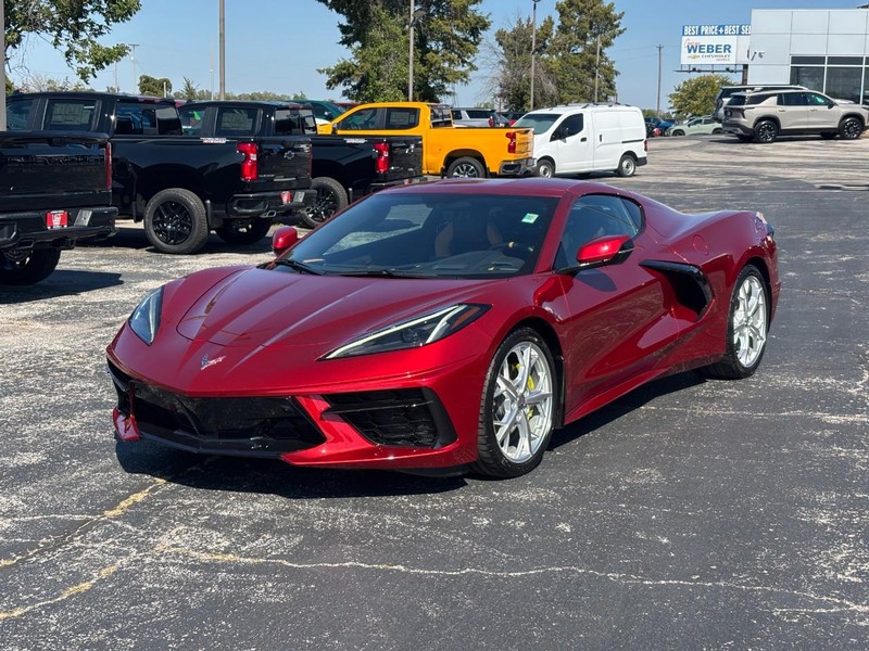 Chevrolet Corvette Vehicle Full-screen Gallery Image 03