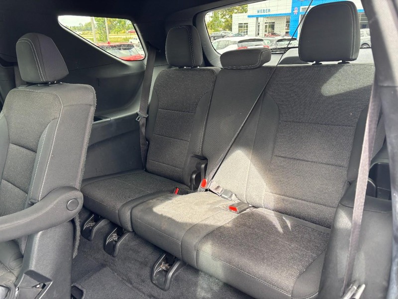 Chevrolet Traverse Vehicle Full-screen Gallery Image 10