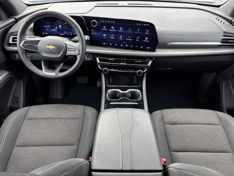 Chevrolet Traverse Vehicle Full-screen Gallery Image 12