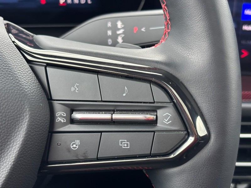 Chevrolet Traverse Vehicle Full-screen Gallery Image 20