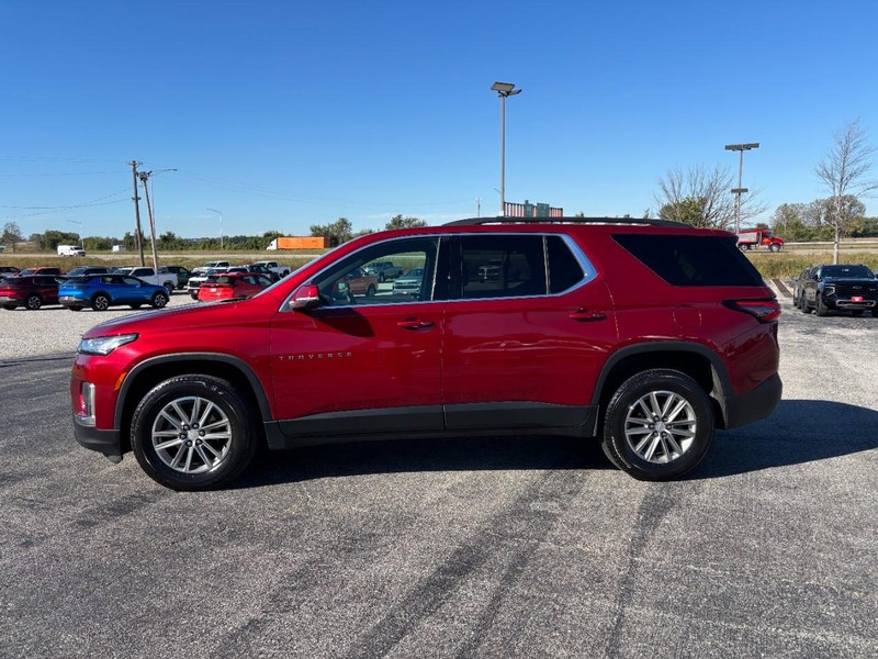 Chevrolet Traverse Vehicle Full-screen Gallery Image 02