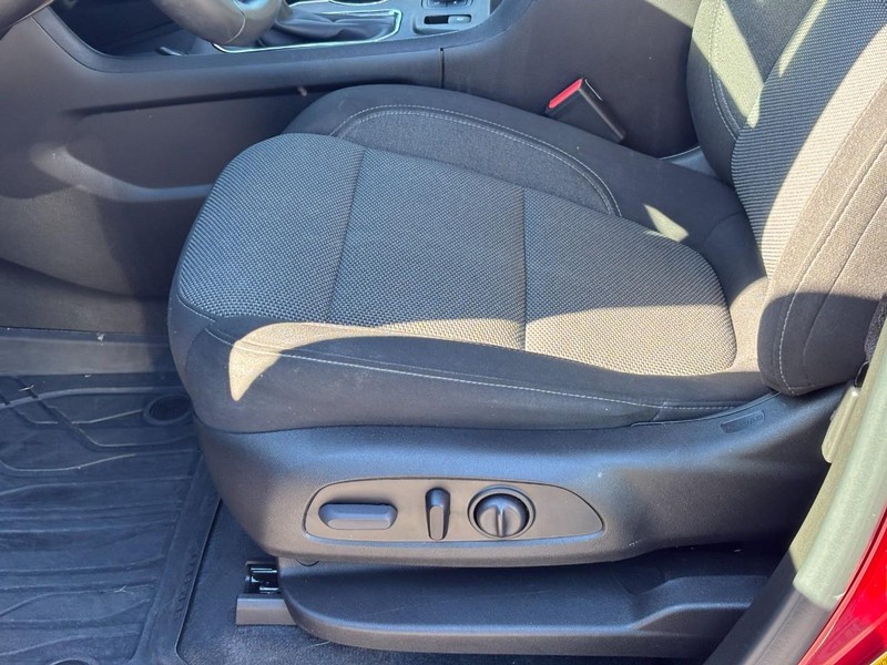 Chevrolet Traverse Vehicle Full-screen Gallery Image 16