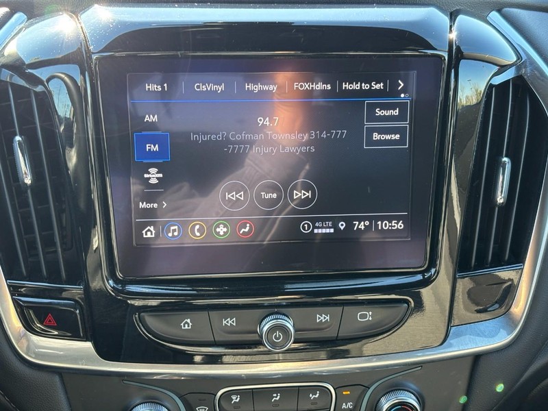 Chevrolet Traverse Vehicle Full-screen Gallery Image 21