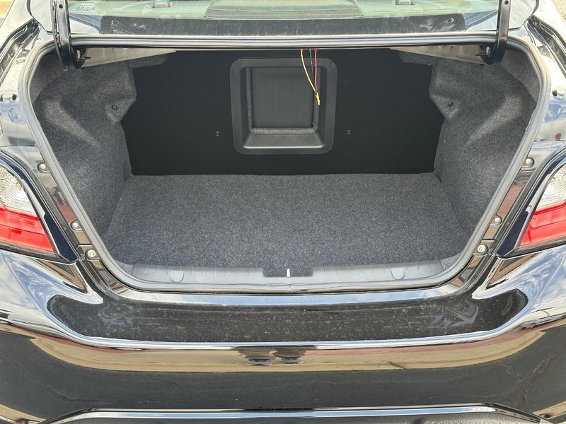 Mitsubishi Mirage G4 Vehicle Full-screen Gallery Image 6