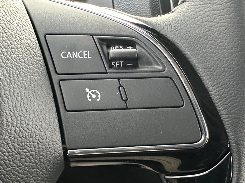 Mitsubishi Mirage G4 Vehicle Full-screen Gallery Image 17