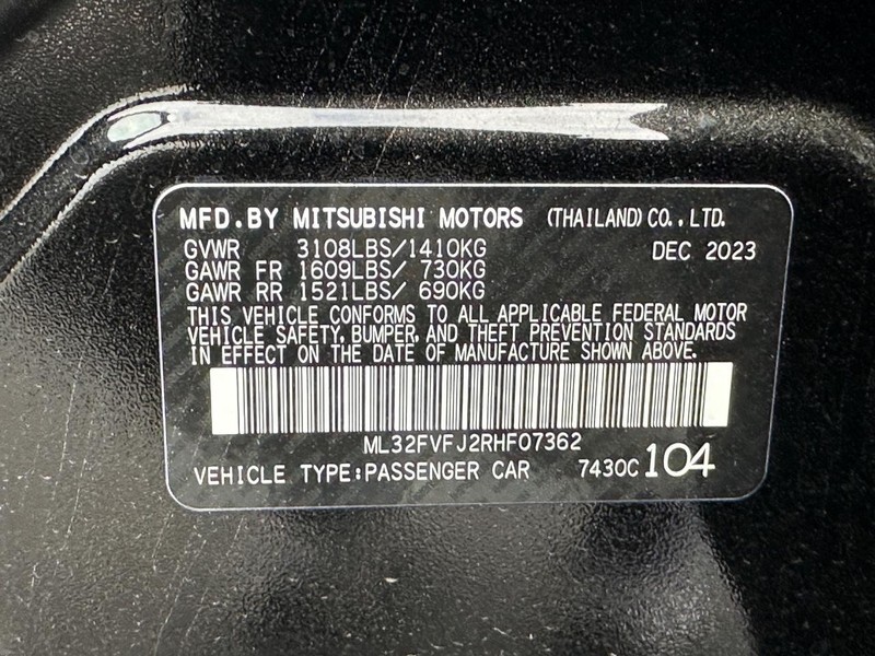 Mitsubishi Mirage G4 Vehicle Full-screen Gallery Image 27