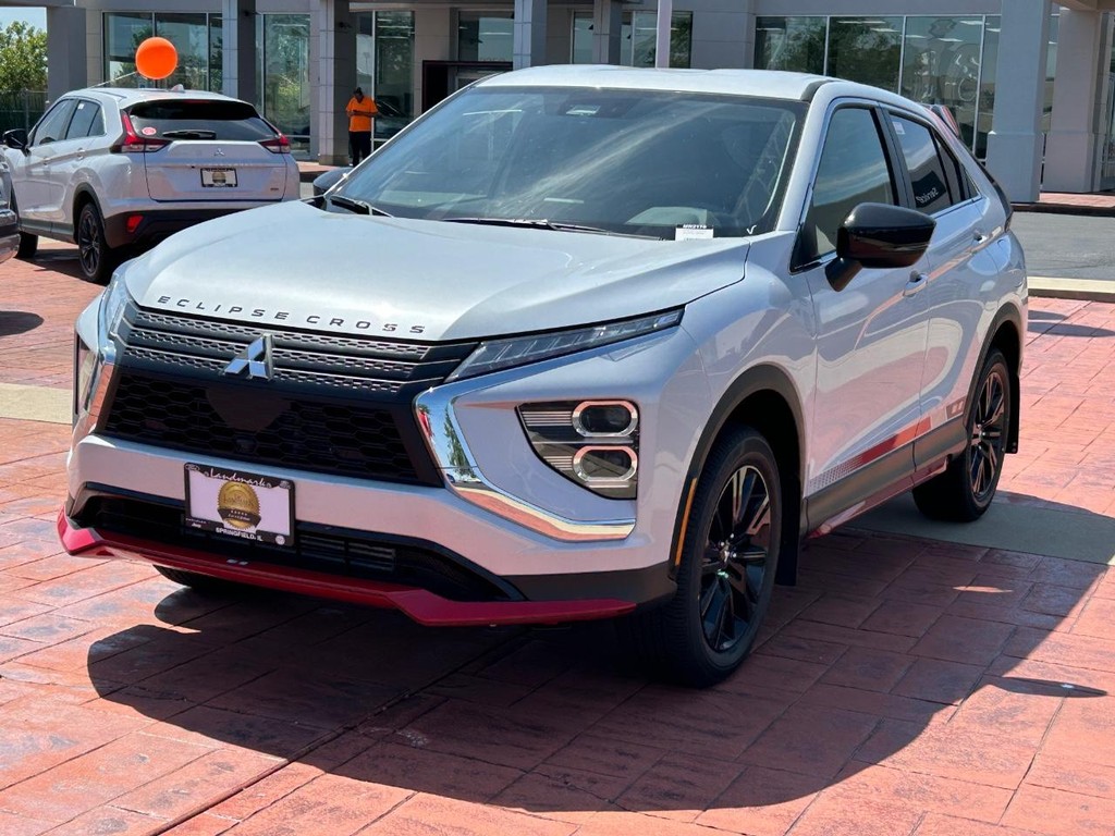 Mitsubishi Eclipse Cross Vehicle Full-screen Gallery Image 4