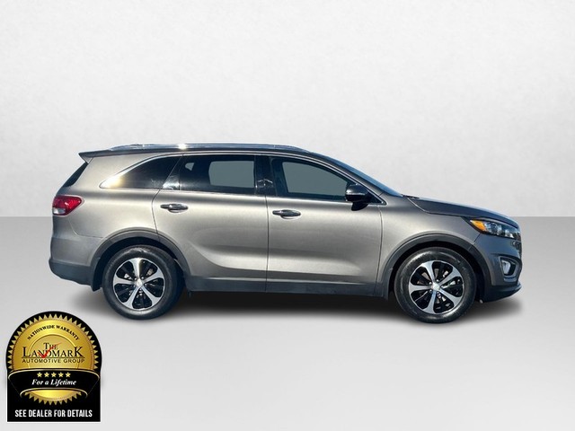 Used 2018 Kia Sorento EX with VIN 5XYPH4A57JG361617 for sale in Springfield, IL