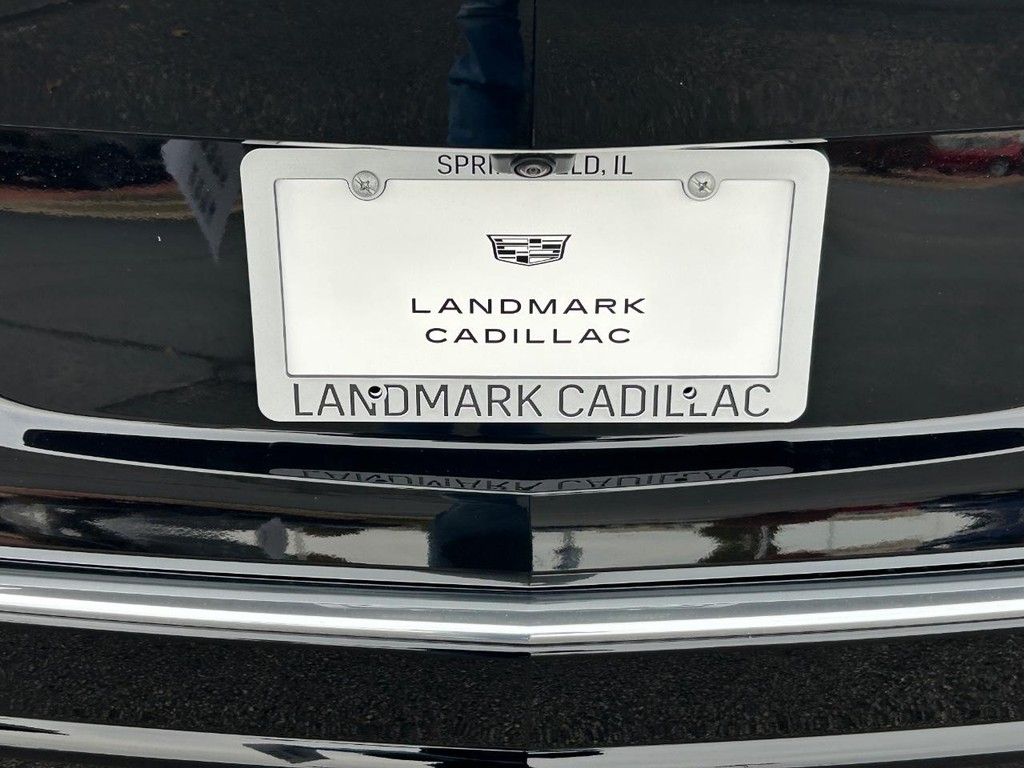 Cadillac LYRIQ Vehicle Full-screen Gallery Image 13