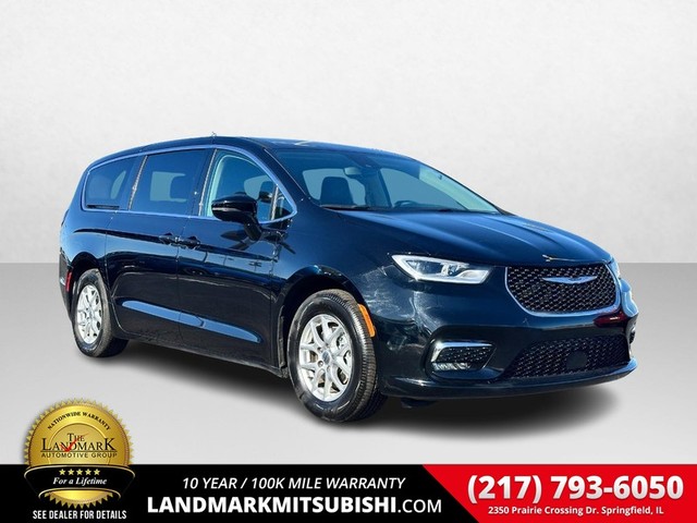 Chrysler Pacifica Touring L - Springfield IL