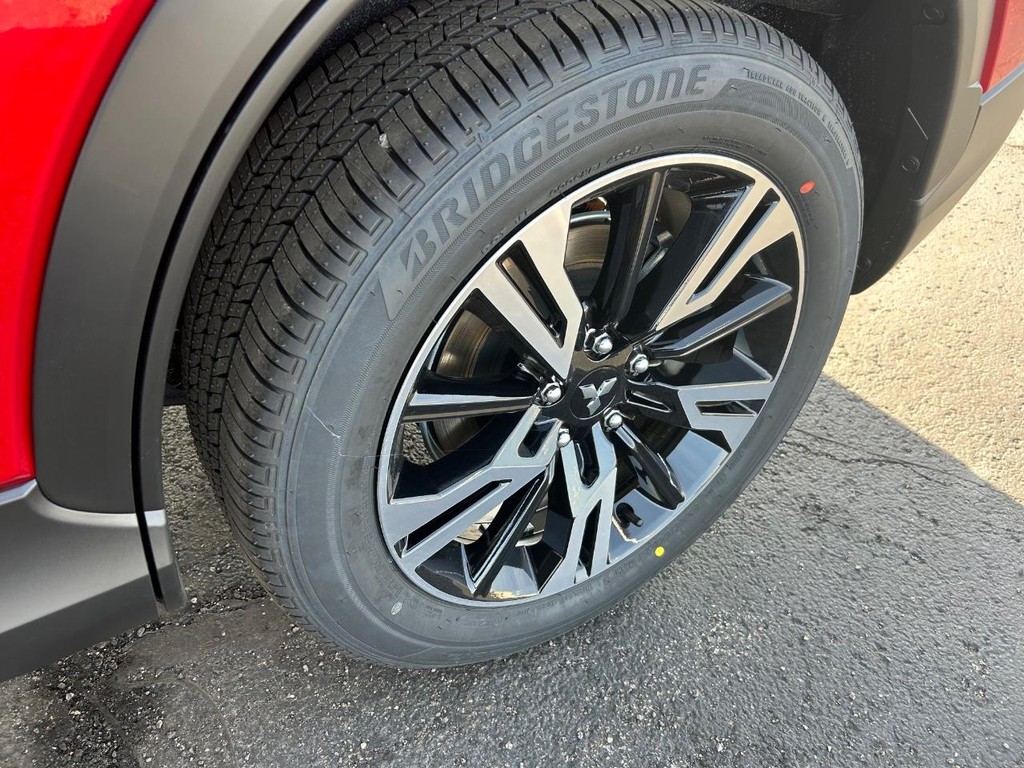 Mitsubishi Eclipse Cross Vehicle Full-screen Gallery Image 16