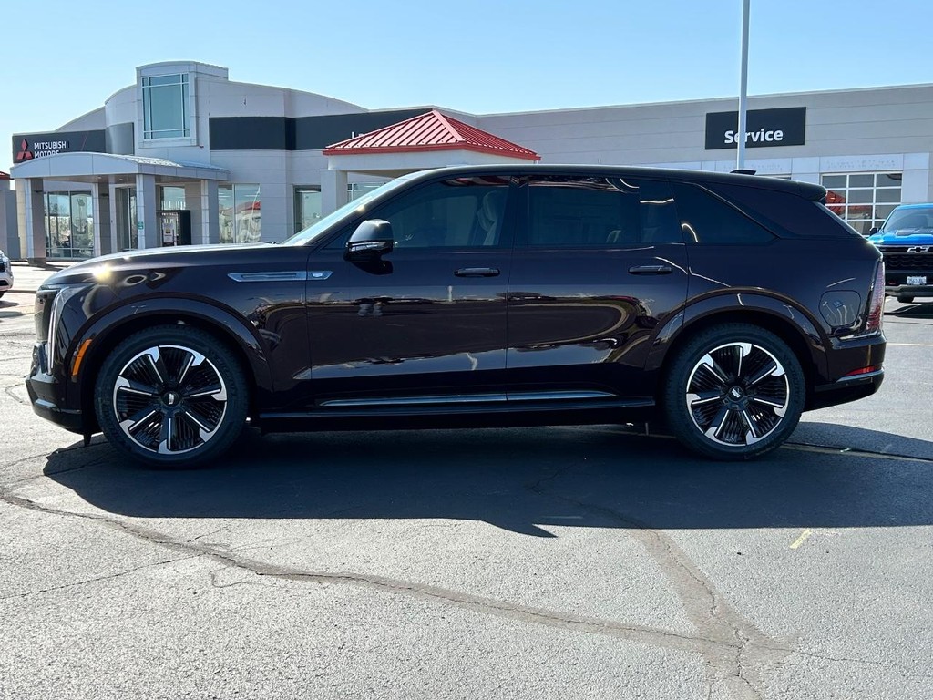 Cadillac Escalade IQ Vehicle Full-screen Gallery Image 2