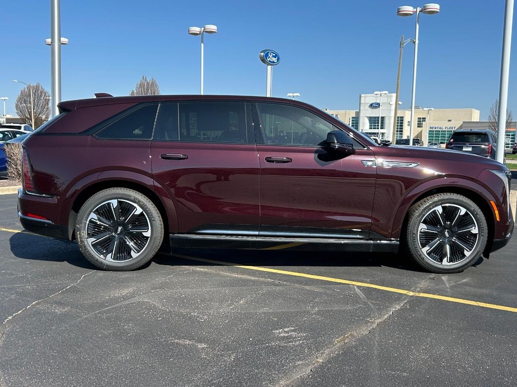 Cadillac Escalade IQ Vehicle Full-screen Gallery Image 6