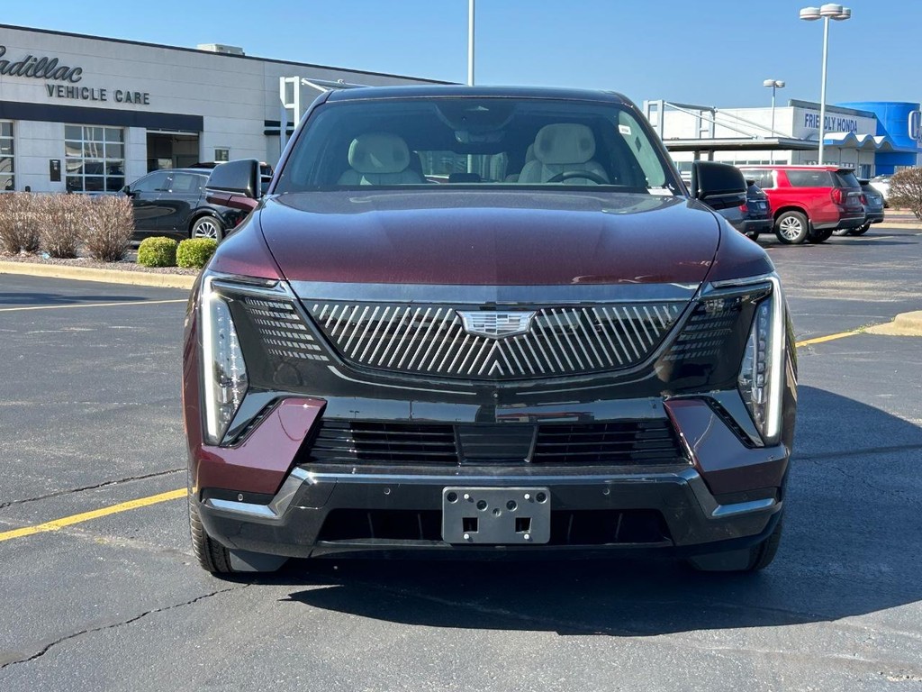 Cadillac Escalade IQ Vehicle Full-screen Gallery Image 8