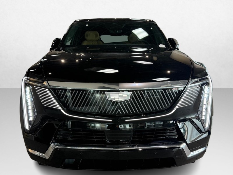 Cadillac Escalade IQ Vehicle Full-screen Gallery Image 6