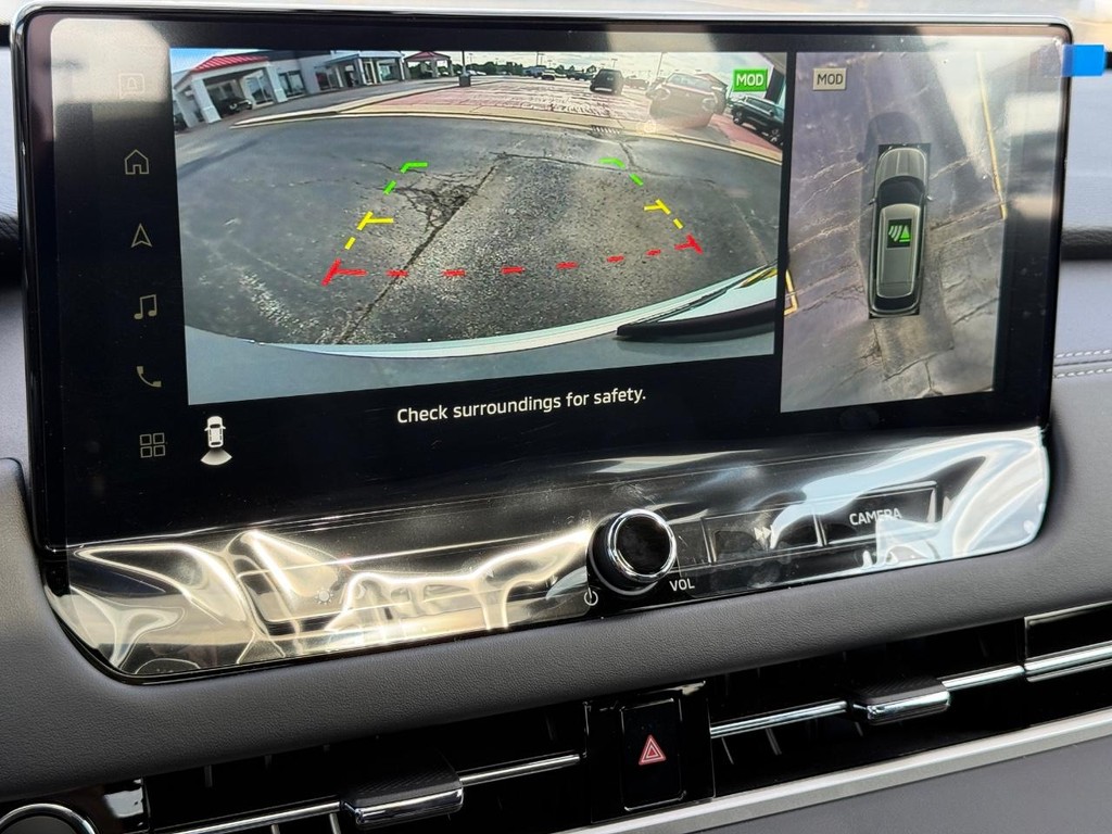 Mitsubishi Outlander Vehicle Full-screen Gallery Image 13