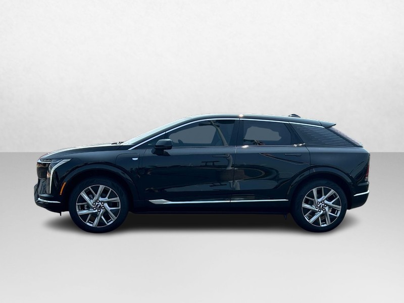 Cadillac OPTIQ Vehicle Full-screen Gallery Image 2