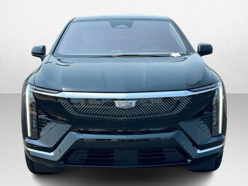 Cadillac OPTIQ Vehicle Full-screen Gallery Image 8