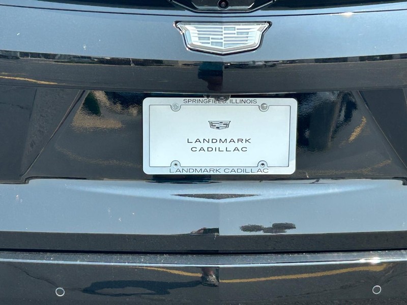 Cadillac OPTIQ Vehicle Full-screen Gallery Image 13