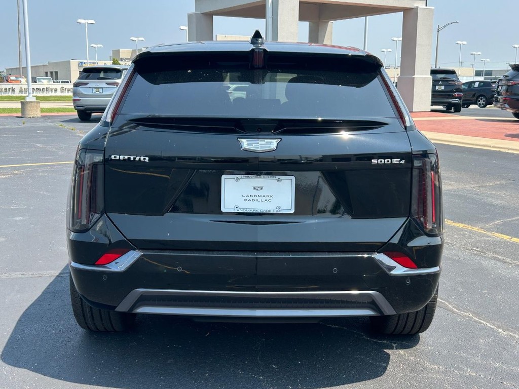 Cadillac OPTIQ Vehicle Full-screen Gallery Image 4