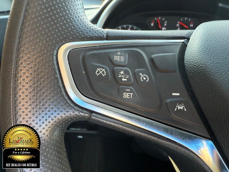 Chevrolet Malibu Vehicle Full-screen Gallery Image 10