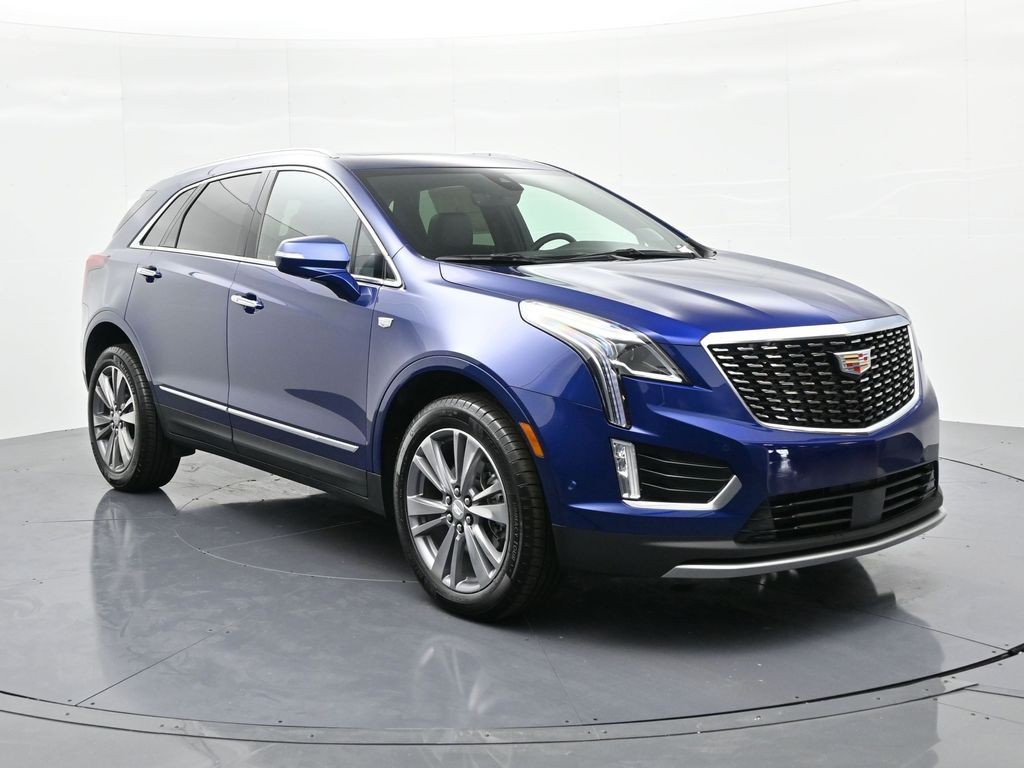 Cadillac XT5 Vehicle Full-screen Gallery Image 4