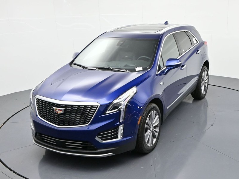 Cadillac XT5 Vehicle Full-screen Gallery Image 18
