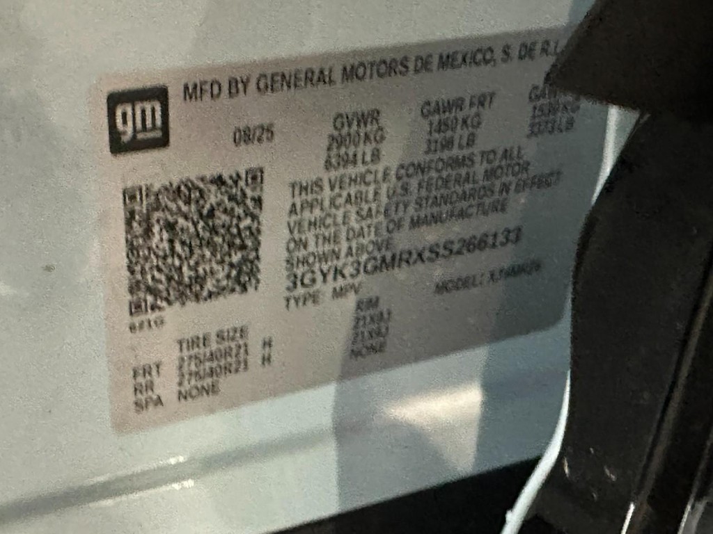 Cadillac OPTIQ Vehicle Full-screen Gallery Image 14