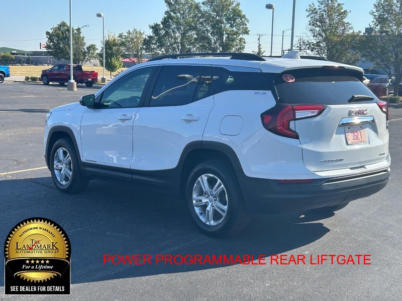 GMC Terrain Vehicle Full-screen Gallery Image 6