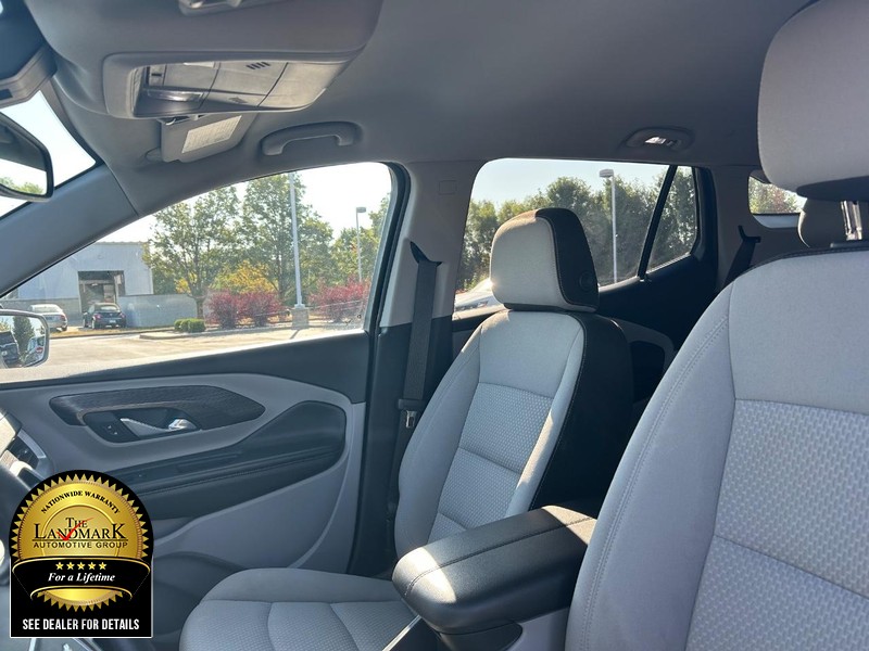 GMC Terrain Vehicle Full-screen Gallery Image 9