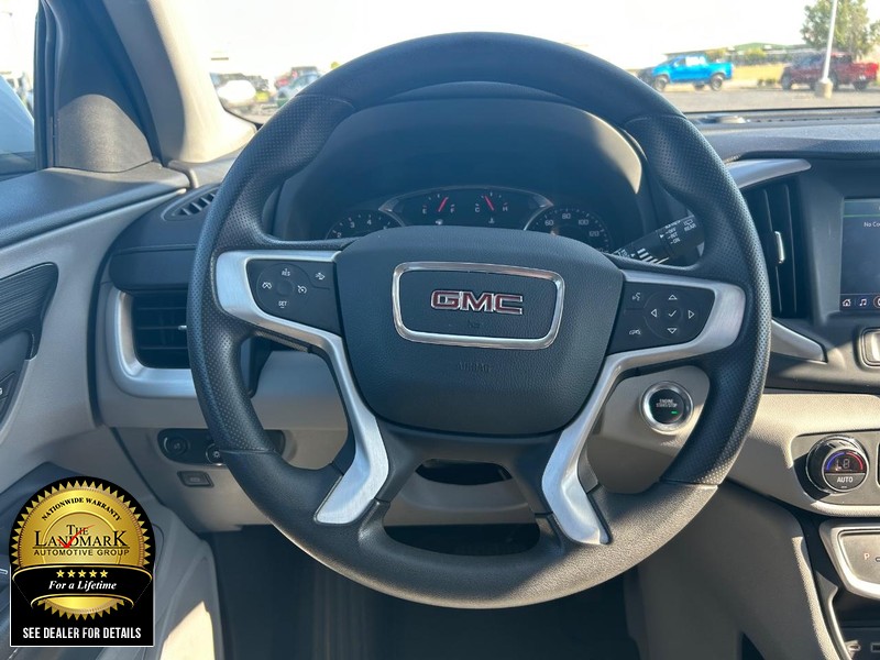 GMC Terrain Vehicle Full-screen Gallery Image 17