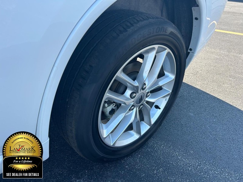 Dodge Durango Vehicle Full-screen Gallery Image 22